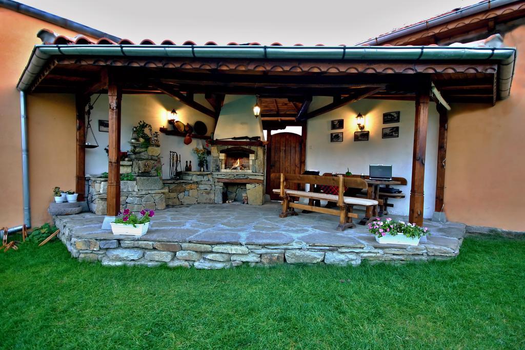 Private 4Br-2Ba Guest House Dryanovo With Pool And Free Parking Kültér fotó